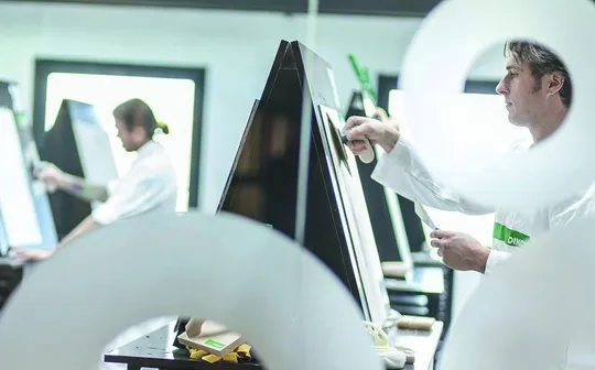 OIKOS ACADEMY. SISUSTUSLAASTIKURSSI